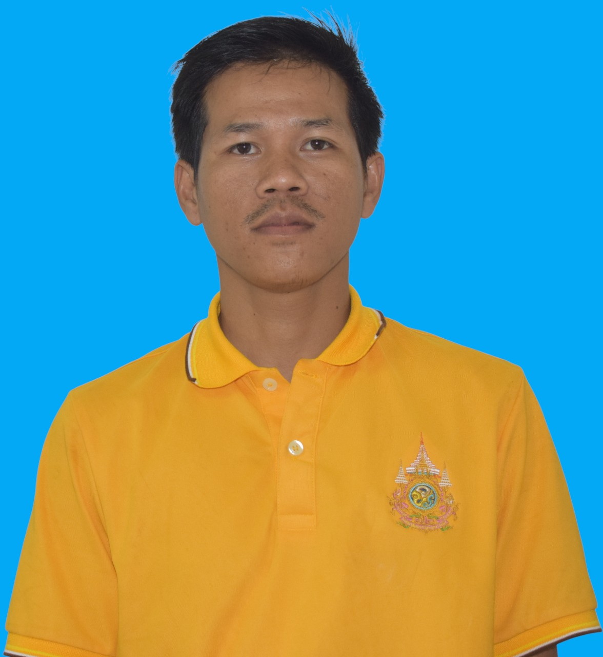 นายอภิรักษ์  ดีจันทึก